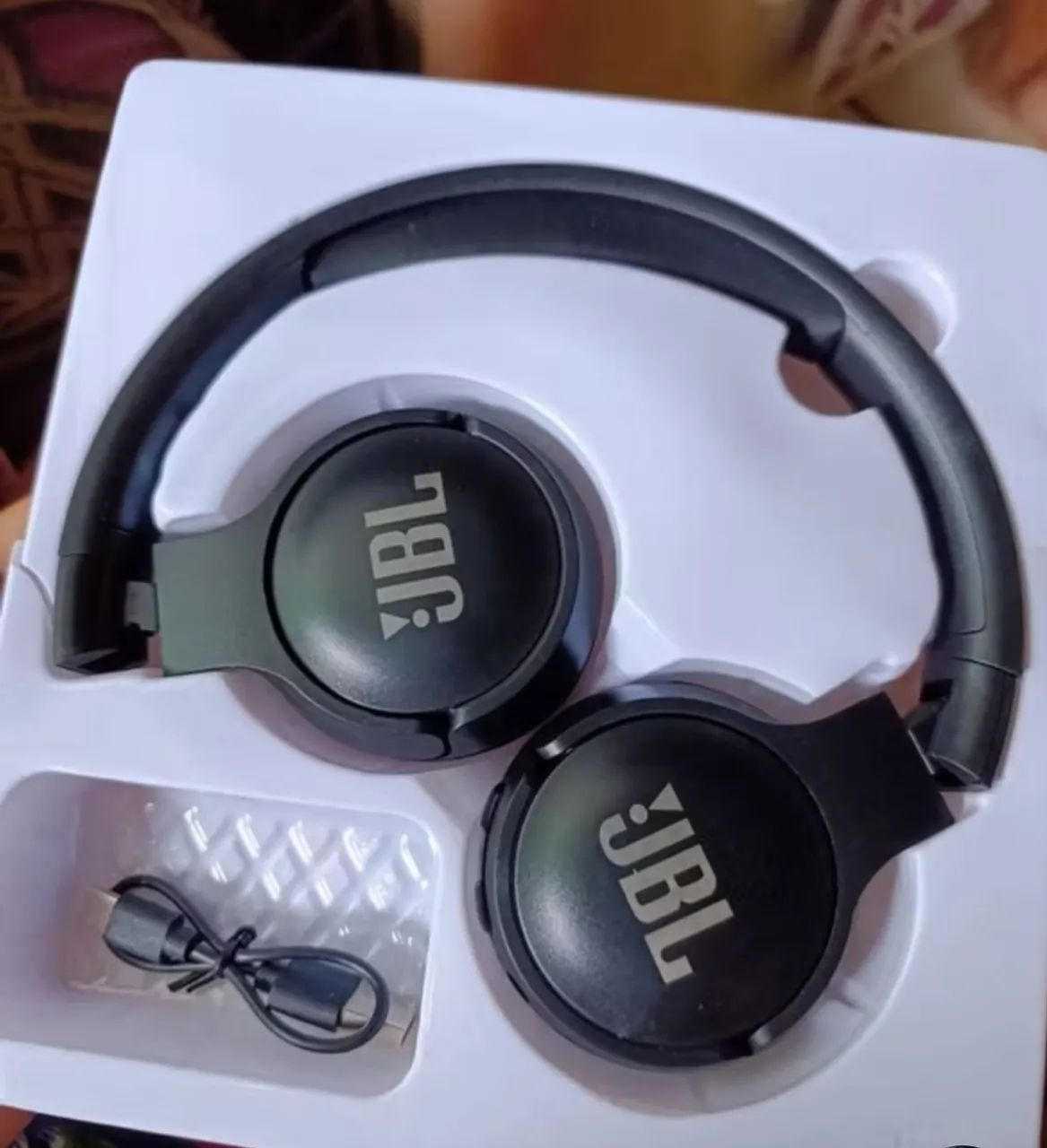 Fone de ouvido JBL Bluetooth 