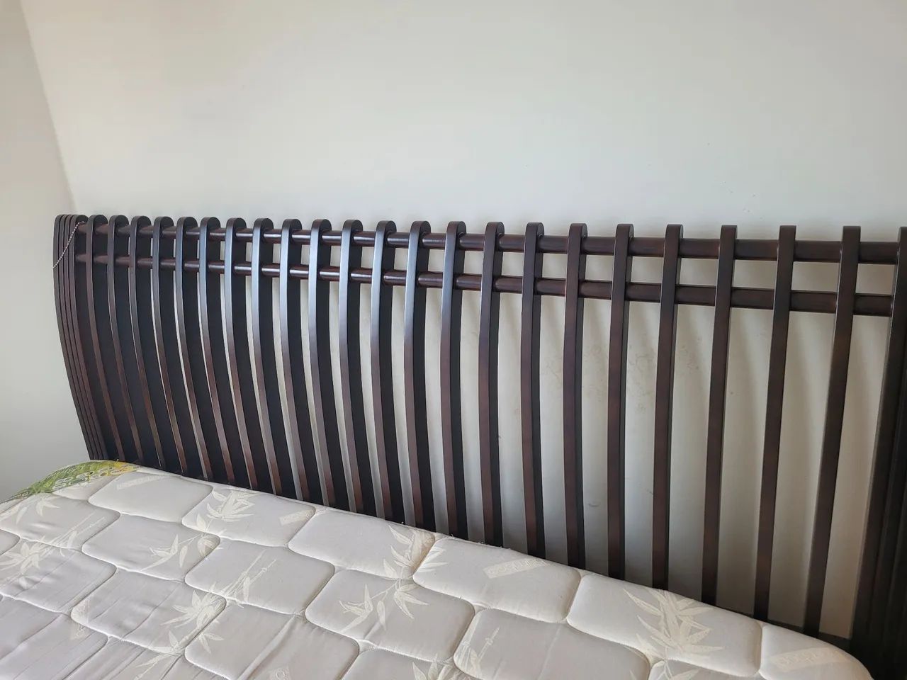 Cama Casal King Size Madeira Maciça - Foto 4