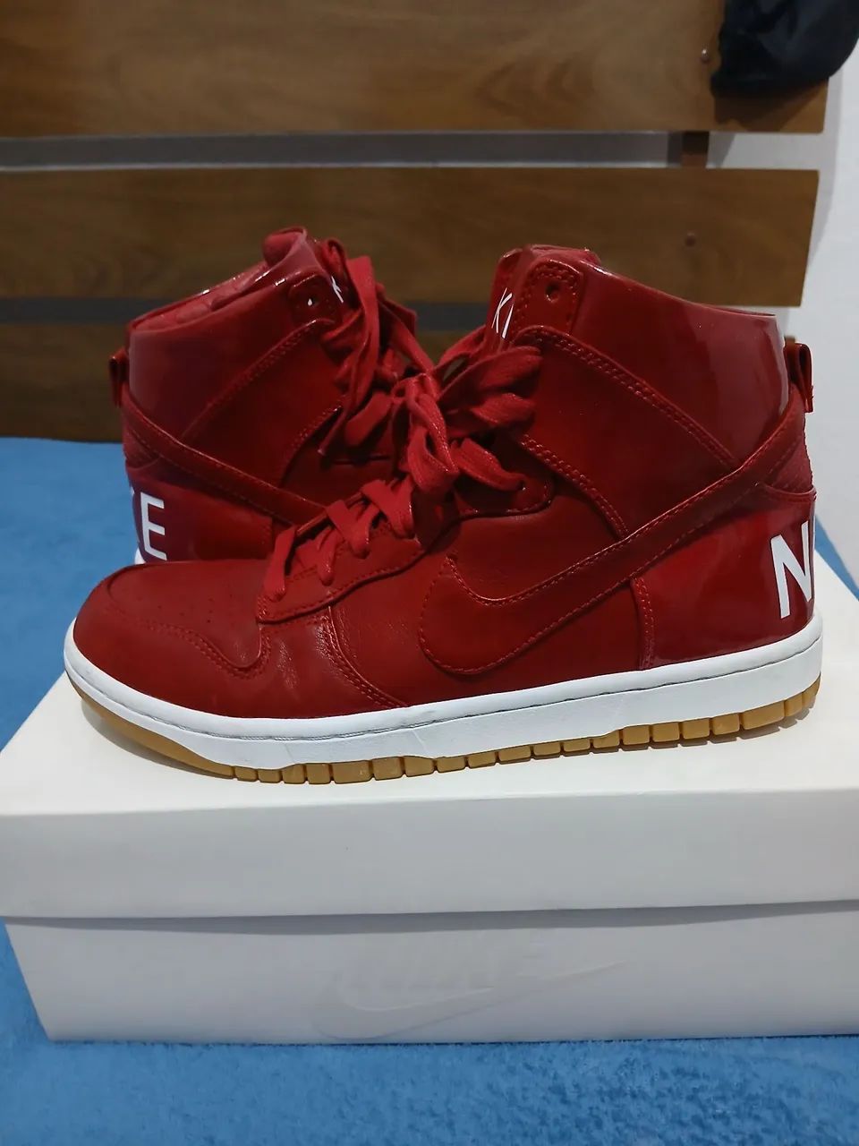 Nike Dunk Lux SP Vermelha - Foto 4