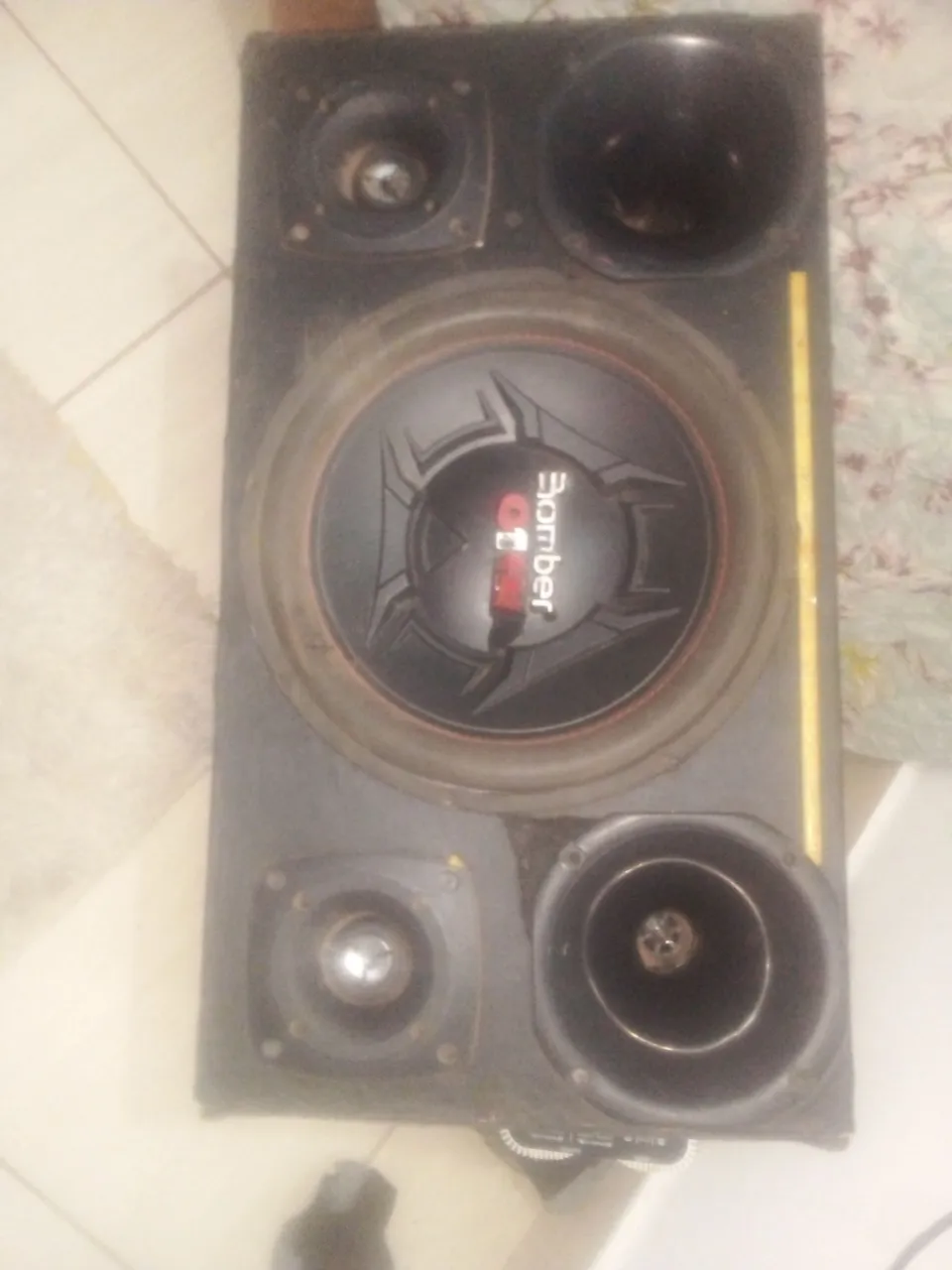 Caixa de Som Bomber GT