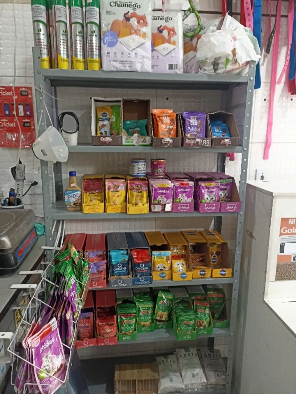 Oportunidade para empreender. Passo ponto, com toda a estrutura montada para loja de raçao