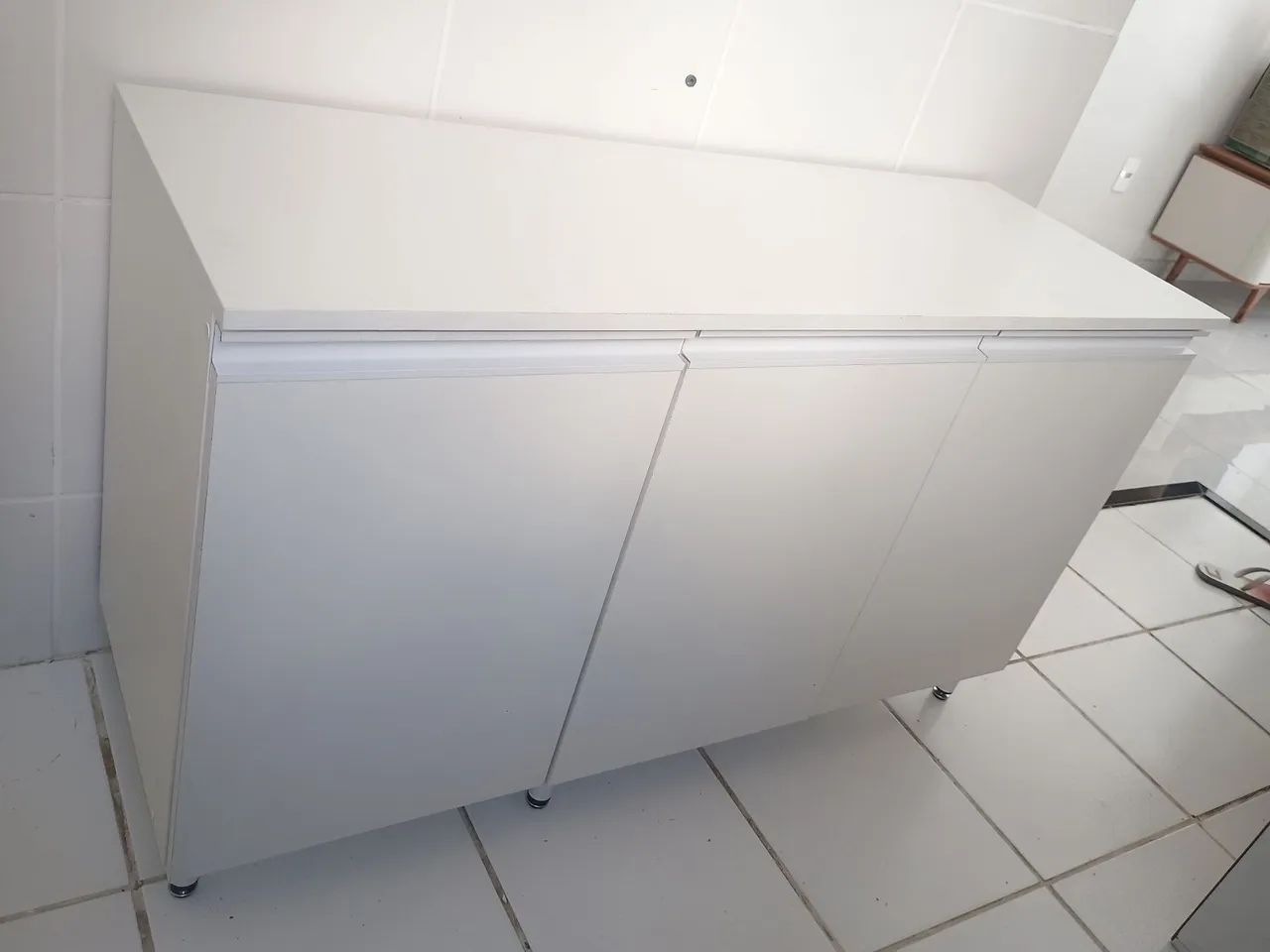 Balcão com tampo  Branco 3 Portas