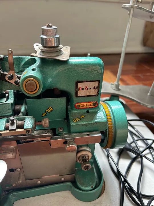 Máquina de Overlock Semi Industrial - Foto 2