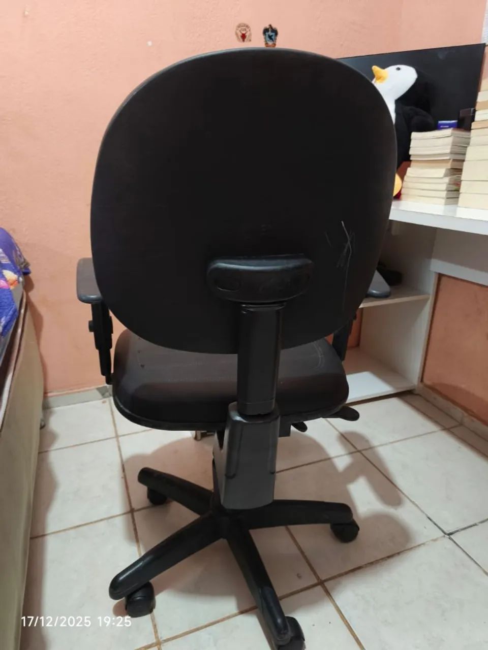 Cadeira de escritório64842054827011123
