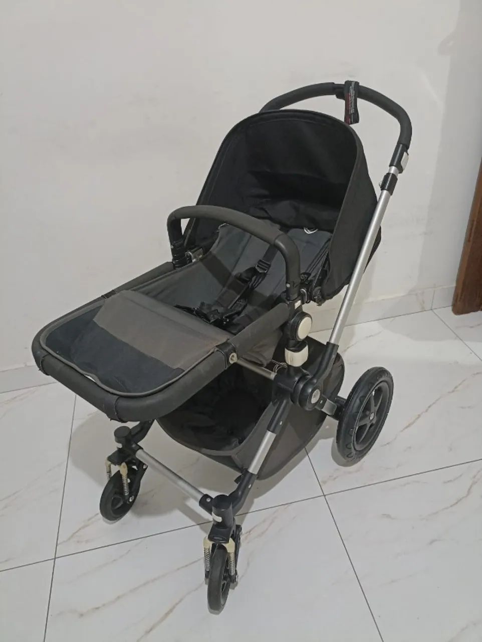 Carrinho de Bebê - bugaboo cameleon (importado)