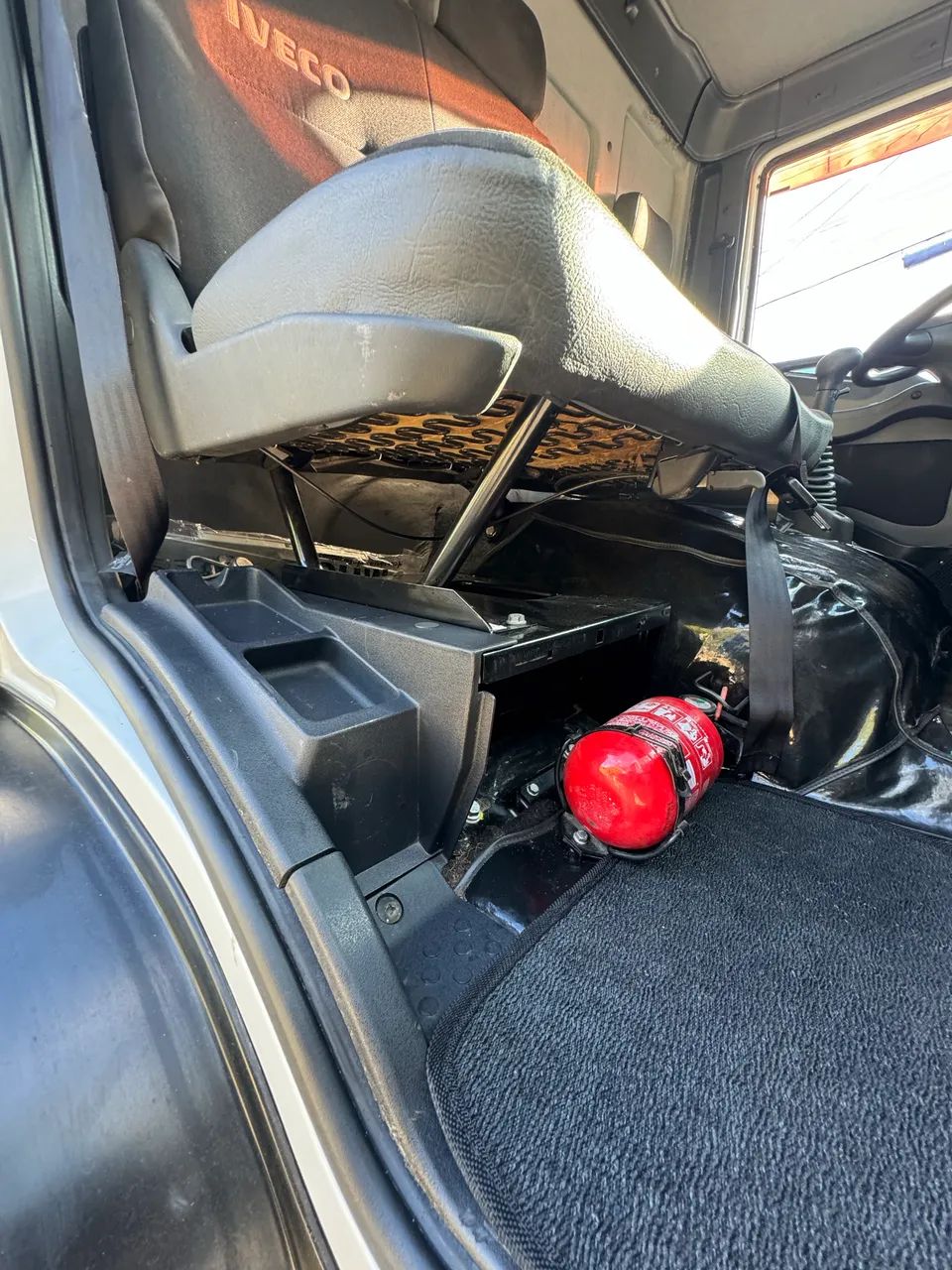 IVECO 170e21 ? BAÚ 2023 - Foto 7