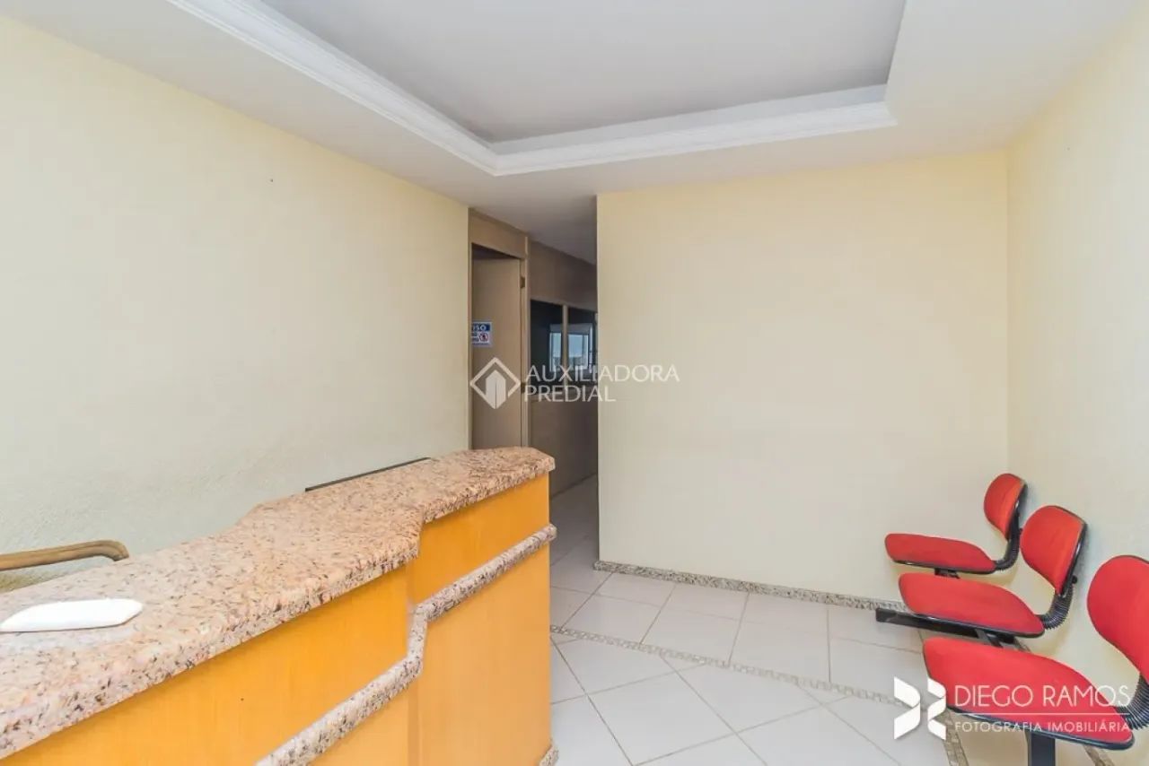 EXCELENTE SALA COMERCIAL NO CENTRO HISTÓRICO - Foto 2