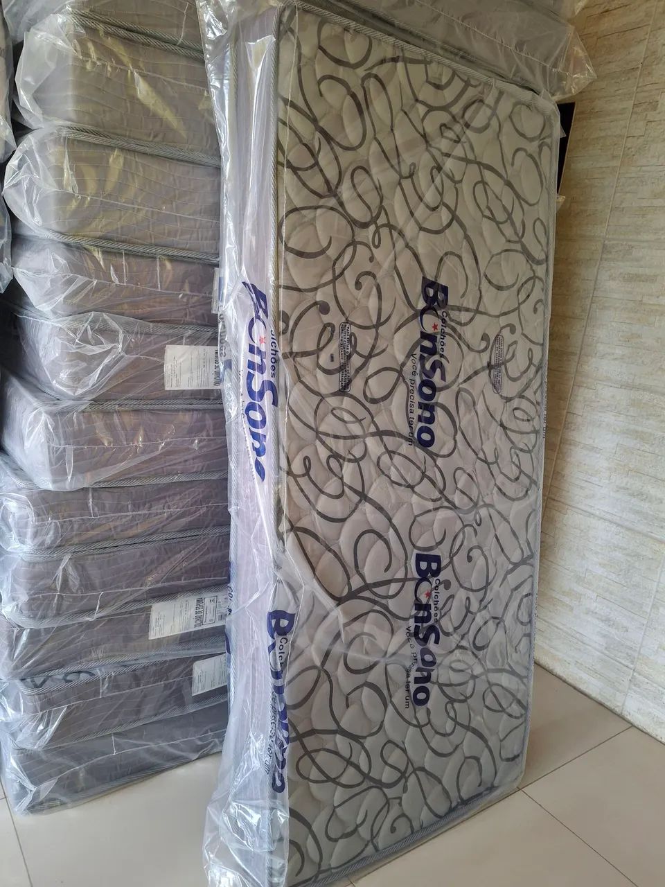Colchão solteiro 88x188x17 D.33 bon sono 