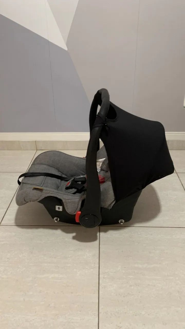 Carrinho Como 4 com Moisés + Bebê Conforto Risus + Base Isofix + Cadeirinha - Foto 3