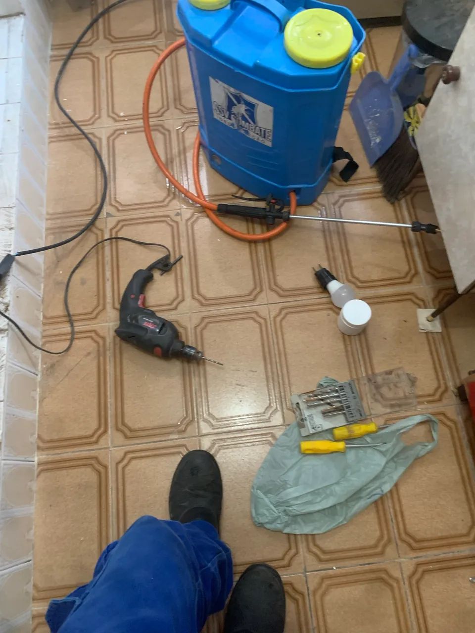Descupinização serviço contra cupim  - Foto 4