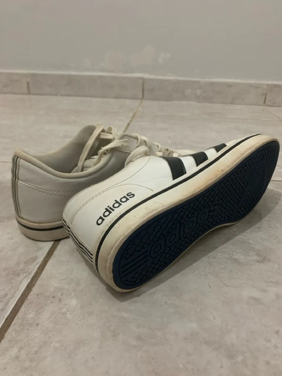 Tênis Adidas Branco