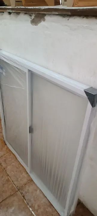 Janela alumínio branca 2 folhas 