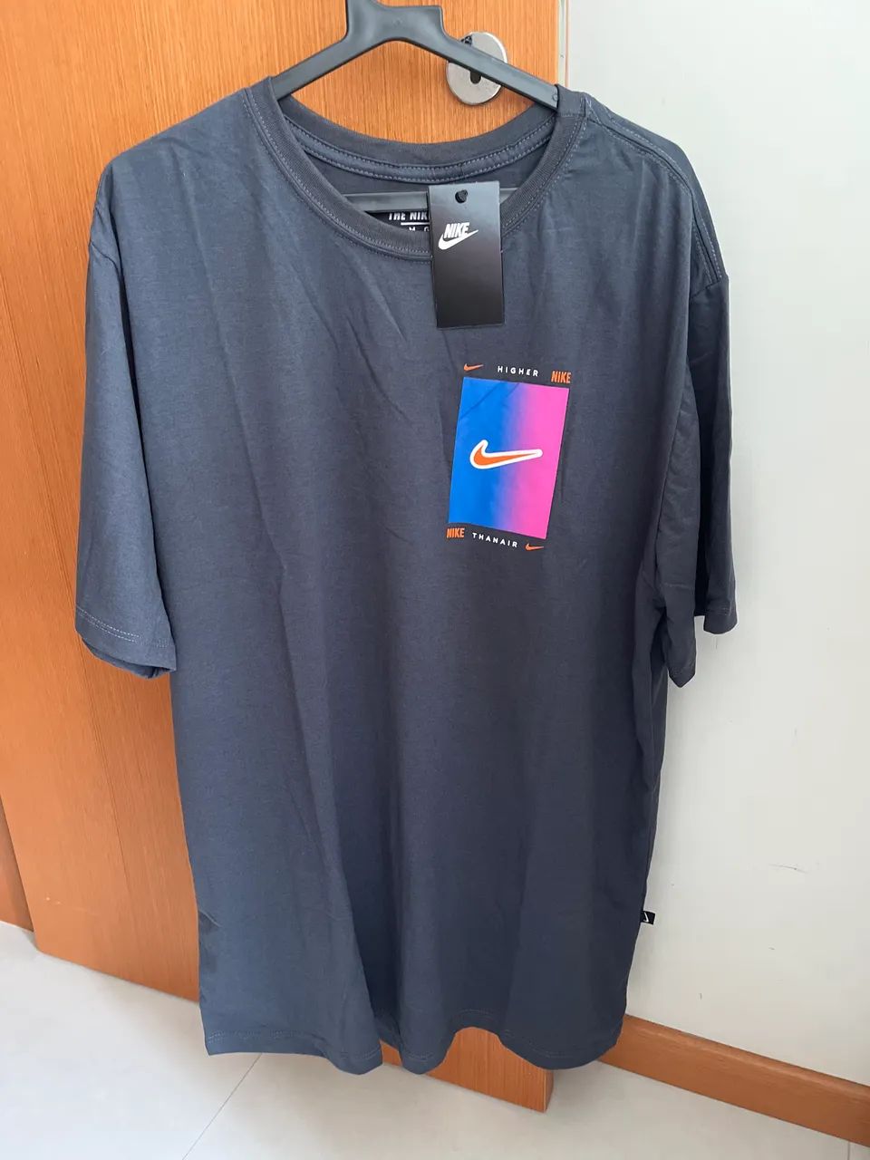 Camiseta Nike GG Nova com Etiqueta