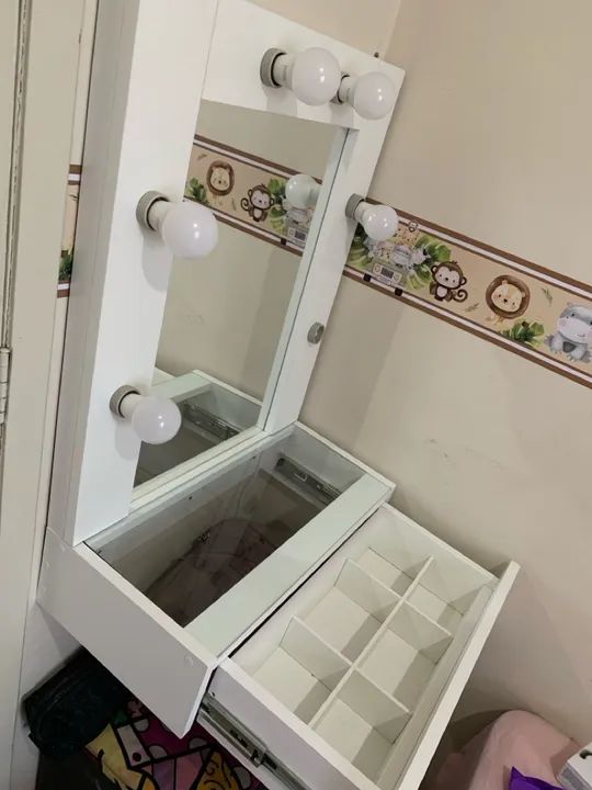 Penteadeira com Espelho Iluminado e Gavetas - Foto 4