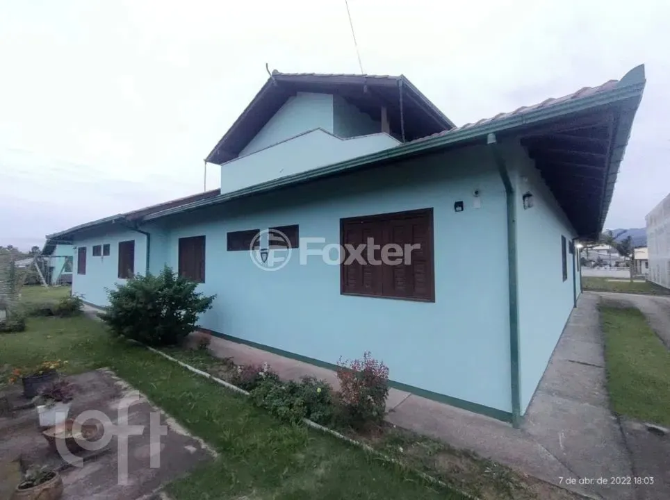 Casa à venda Avenida Astrogildo Quadros, Pinheira (Ens Brito) - Palhoça
