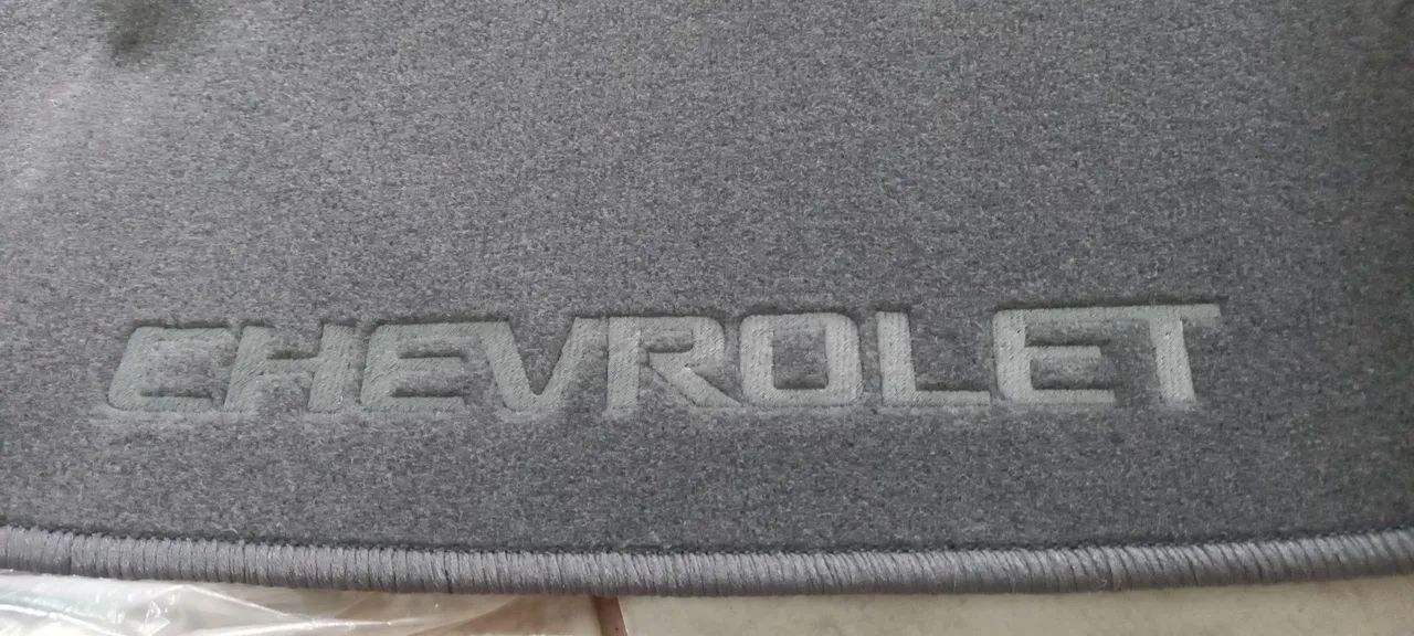 Tapete carpete porta malas spin 5 lugares 