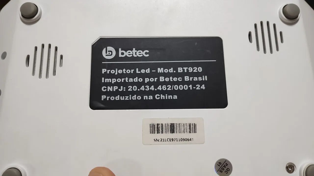 Mini Projetor LED Portátil - HD - Smart Android BETEC - Foto 4