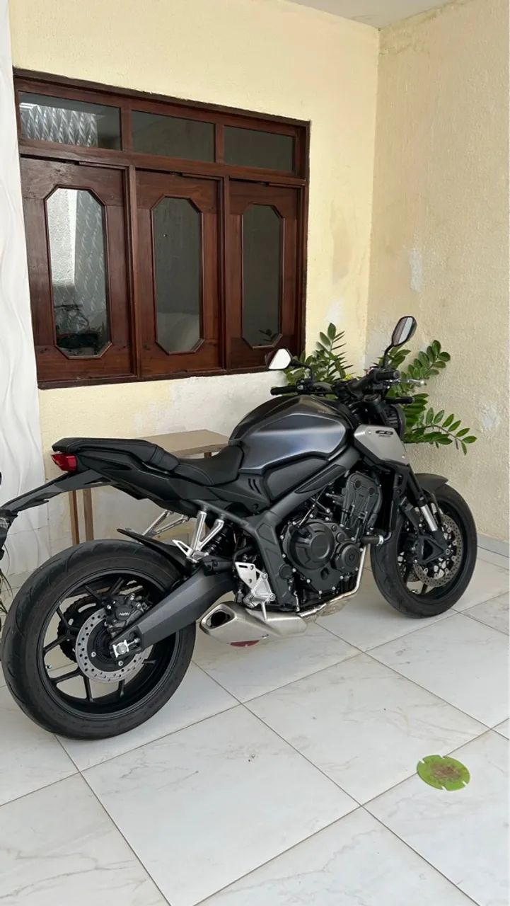 CB650R 2024 - IMPECÁVEL | 3.000km !!