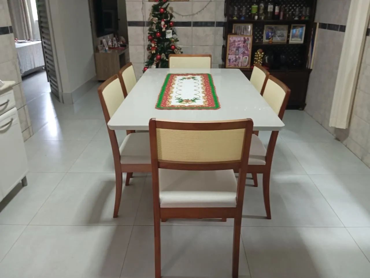 Mesa nova de madeira pronta entrega 