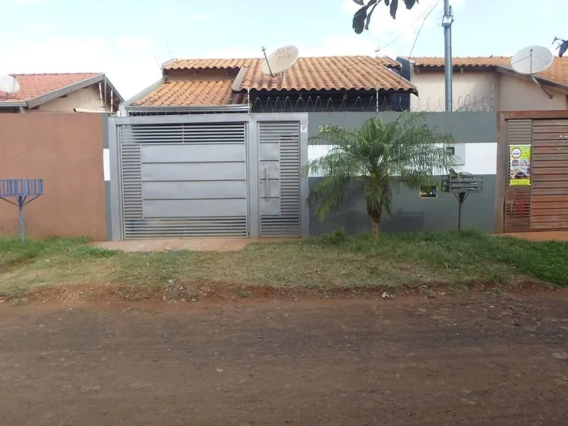 Casa com 2 Quarto(s) e 1 banheiro(s) para Alugar, 90 m² por R$ 1450 / Mês