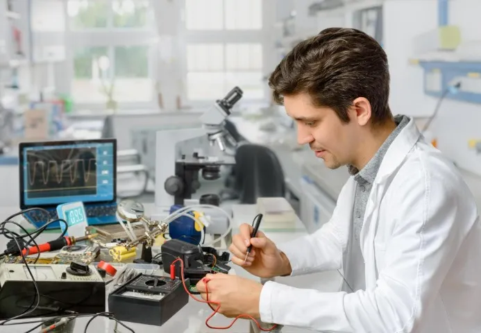 aux técnico de eletrônica