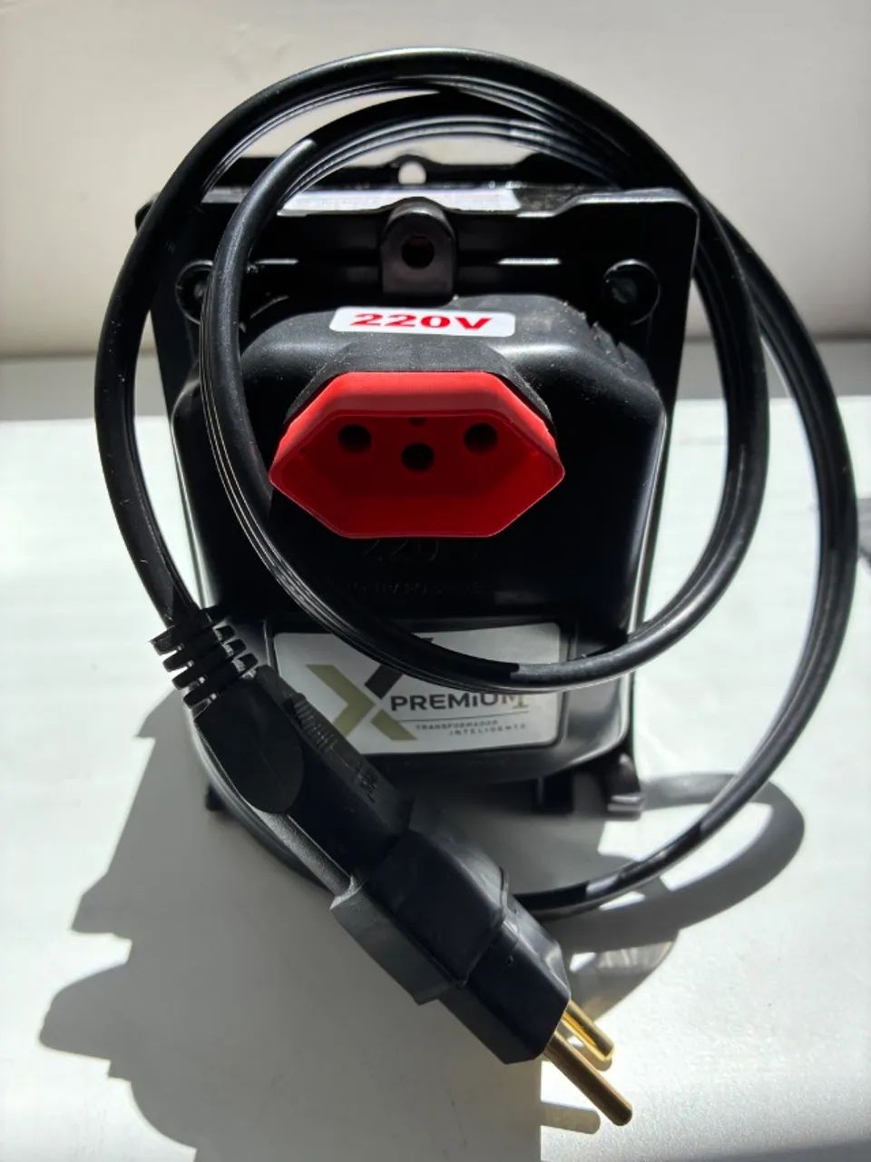 Vendo transformador de energia inteligente de 220V na caixa com nota fiscal  - Foto 2