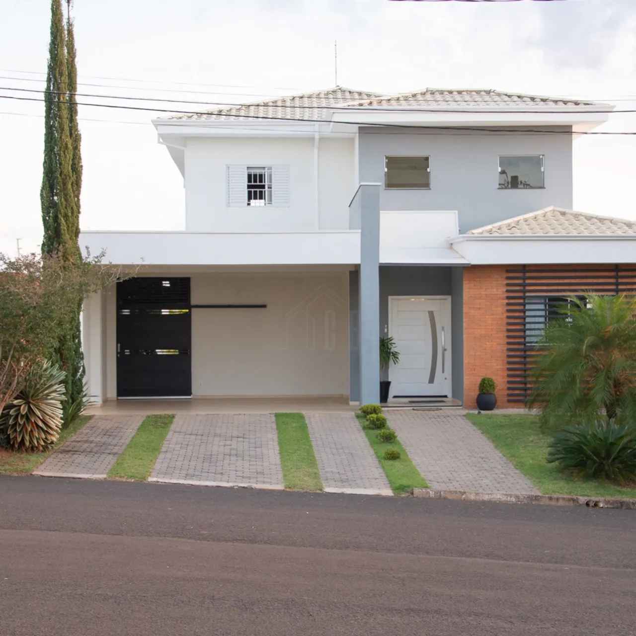 Casa em Condomínio - Mirante da Serra II