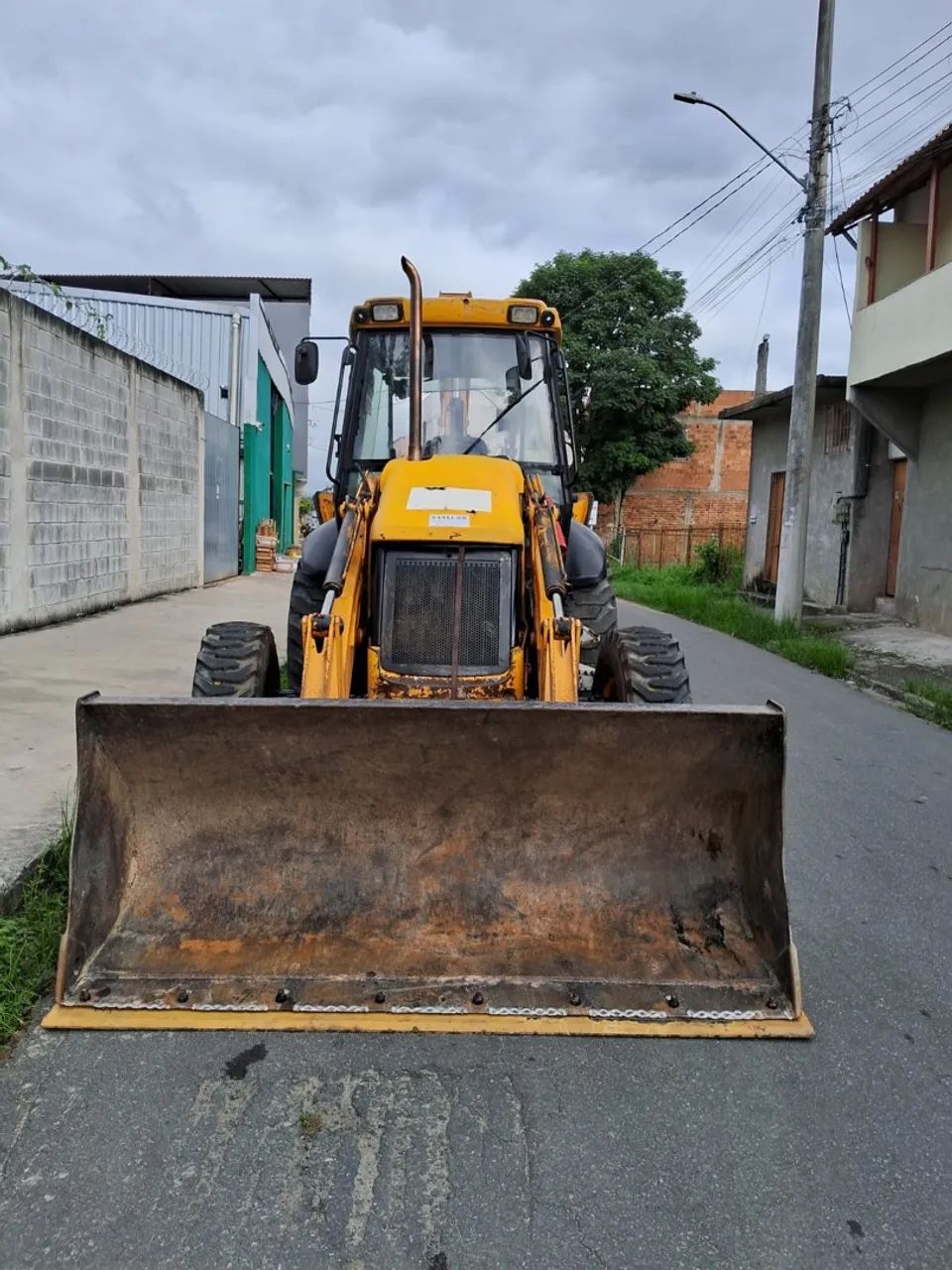 Retroescavadeira jcb  unico dono