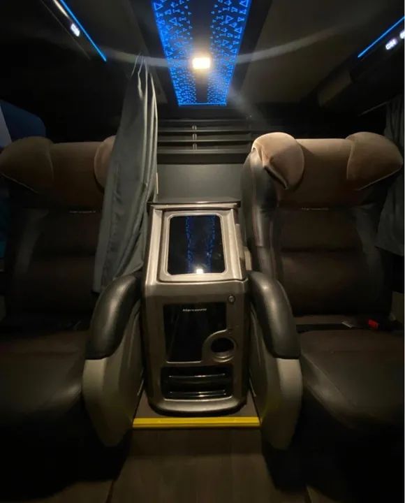 Ônibus Double Decker Luxo - Ar Condicionado - Foto 4