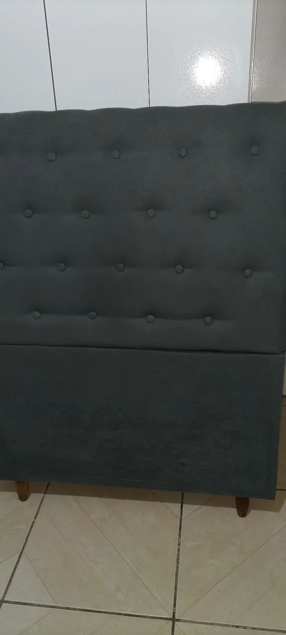 Cabeceira de cama solteiro.64169253120643122