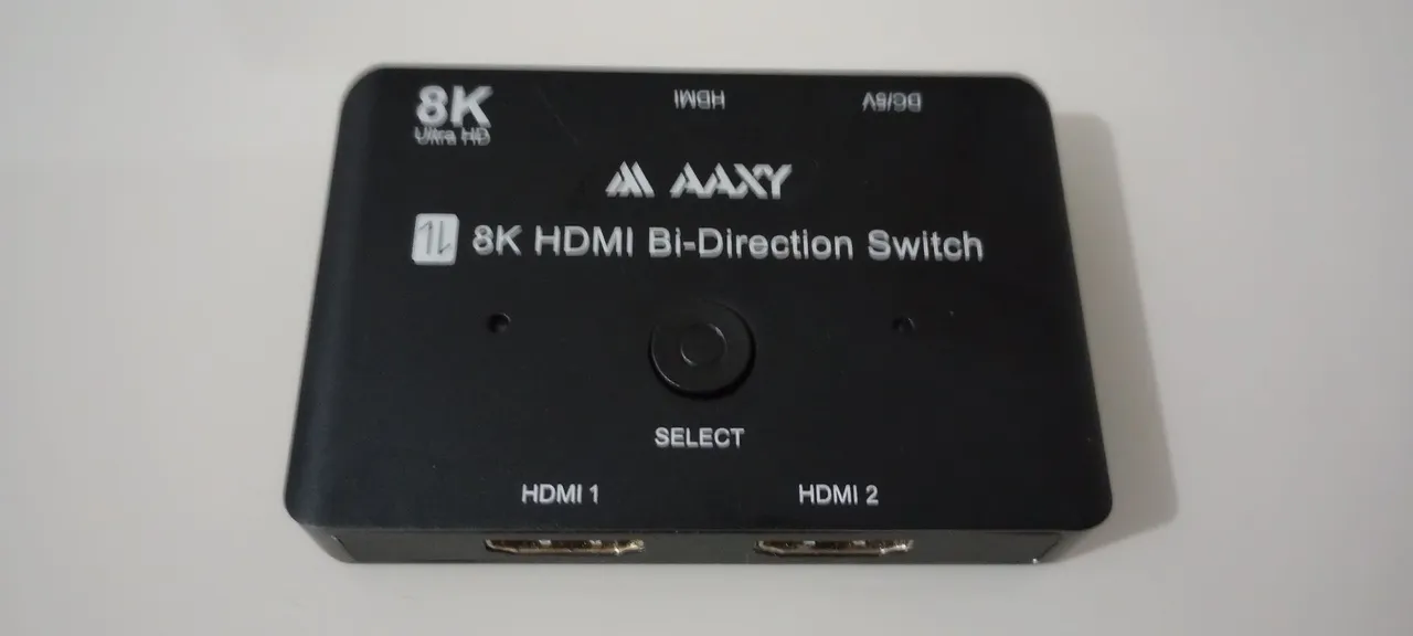 HDMI switch 8k bidirecional.