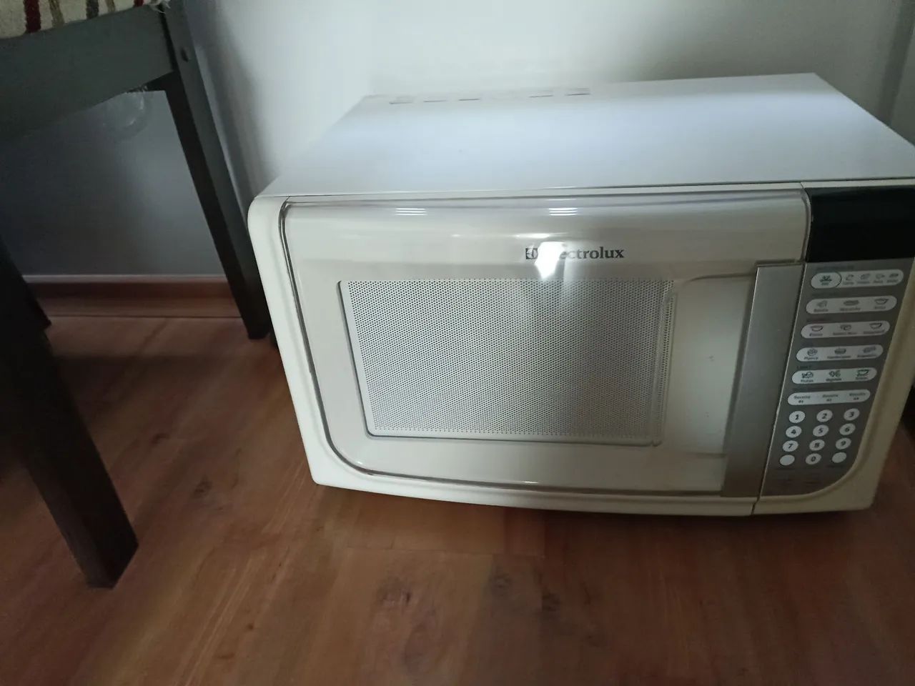 Microondas Electrolux retirada de peças 