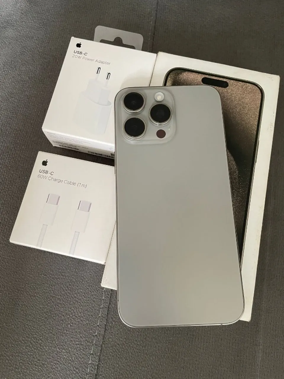 Iphone 15 Pro Max Natural 256gb 87% bateria Vendo ou troco