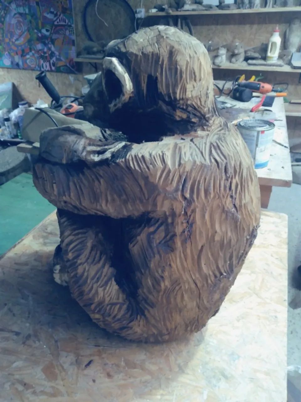 Chimpanzé - escultura em madeira. - Foto 3