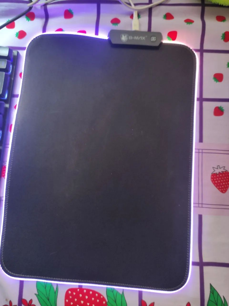 RGB gaming kit with mouse, keyboard, and mouse pad, all RGB64363328767362124