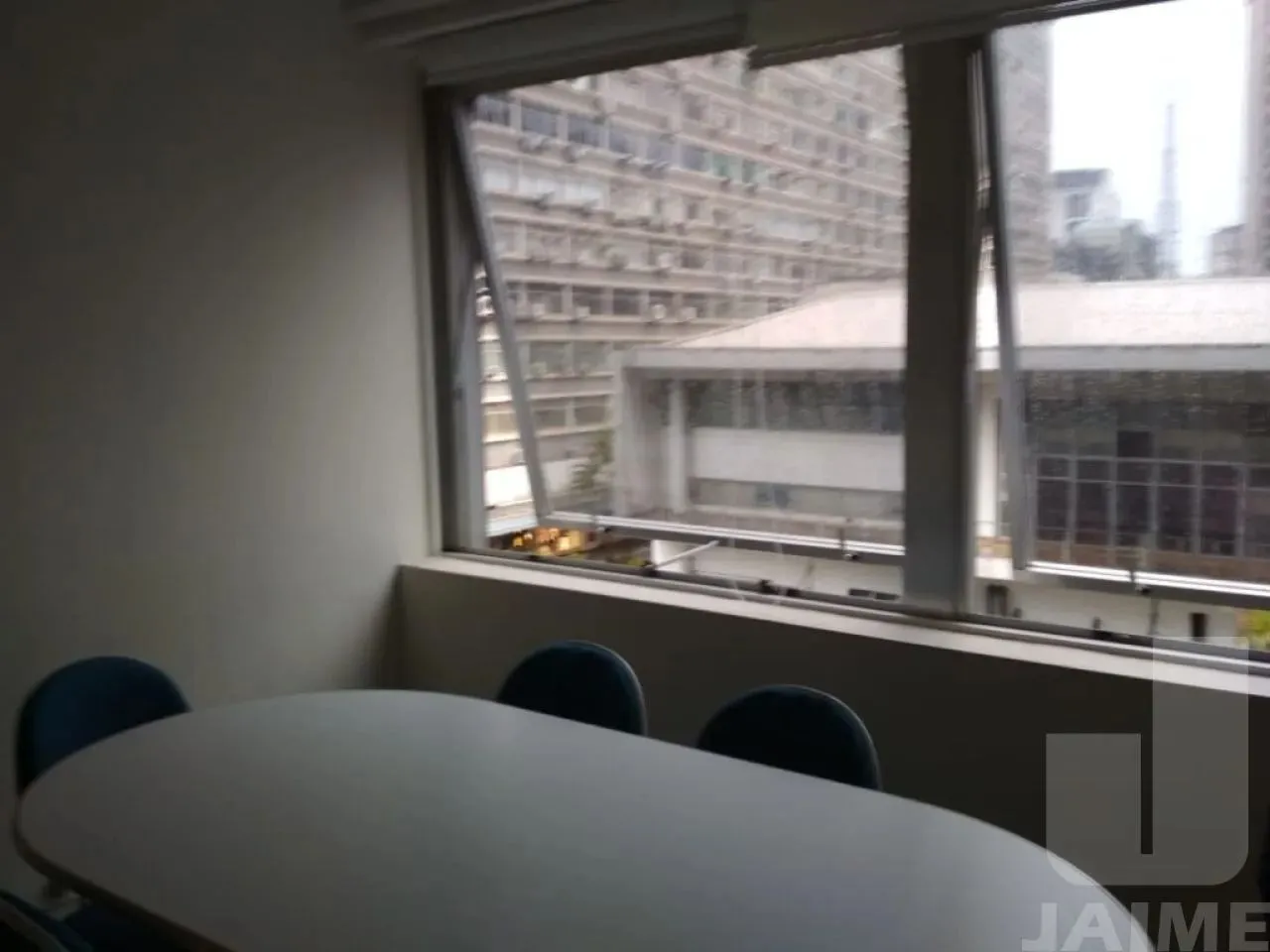 EXCELENTE SALA COMERCIAL MOBILIADA NA AV PAULISTA