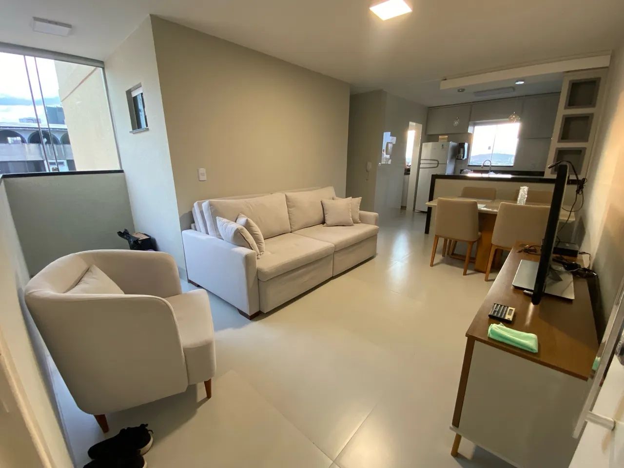 Vendo apartamento Setor Oeste (lago das rosas) mobiliado  - Foto 4