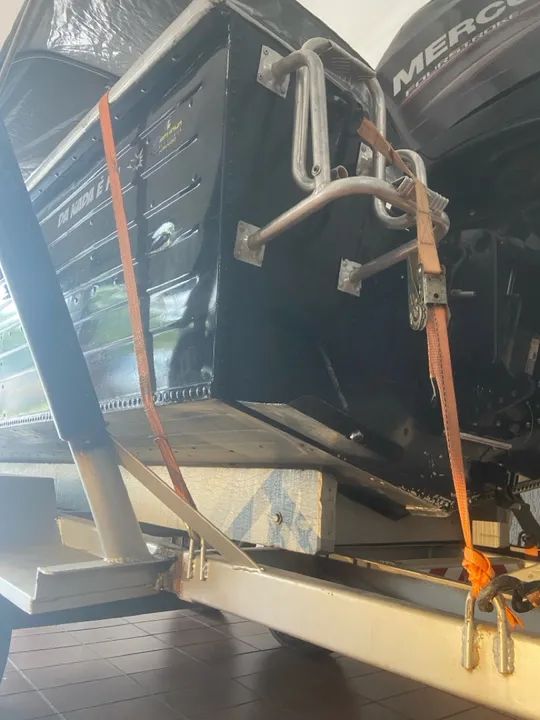 Lancha Araguaia 2014 motor Mercury 115 4 tempos, em ótimo estado de conservação - Foto 15