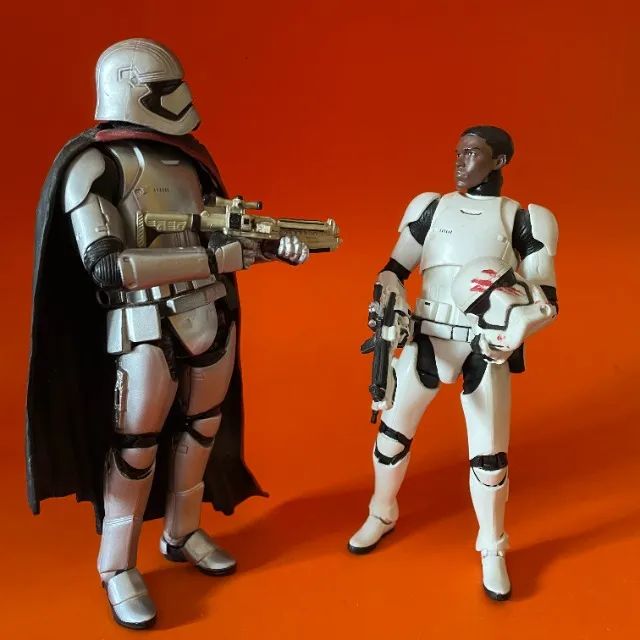 Star Wars Black Series Phasma & Finn - force awakens - Foto 3