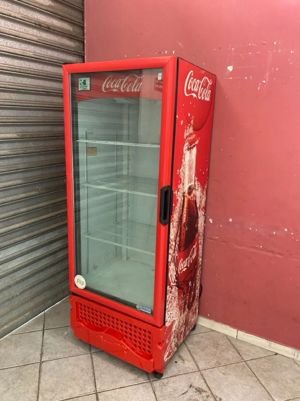 Expositora de bebidas coca entrega grátis 