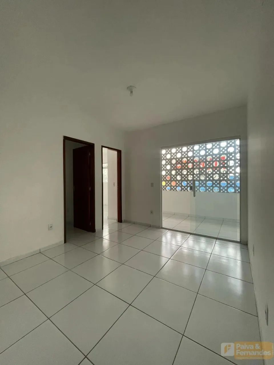 SALA COMERCIAL - MARIA LACERDA