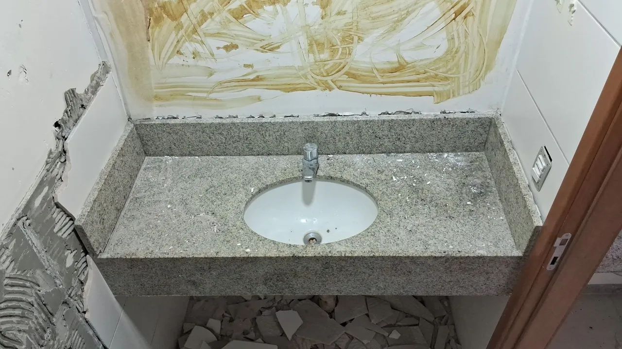 Pia de Banheiro64618080698881120