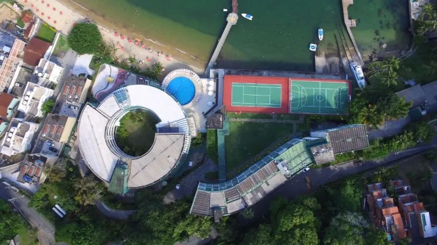 Flat em angra com lazer no condomínio e de frente para o mar azul a poucos passos da praia - Foto 11