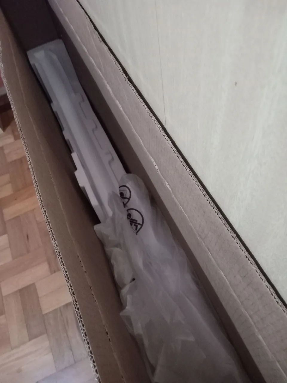 Caixa vazia para transportar Tvs de 55 pol  - Foto 2