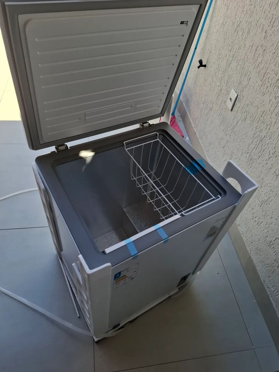 Congelador 145 litros novo