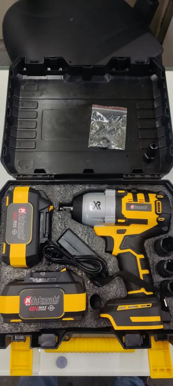 Chave de Impacto 48VMAXX Nakasaki ( 800NM, TIRA RODA DE CAMINHÃO)