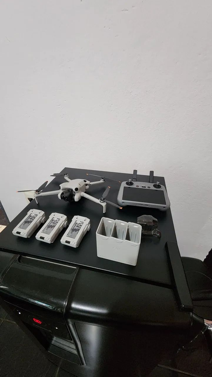 Drone DJI Mini 4 Pro Fly More Combo Plus64292481140481123