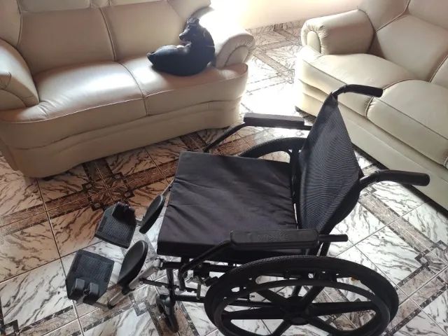 Cadeira de Rodas - Nova  - Foto 4