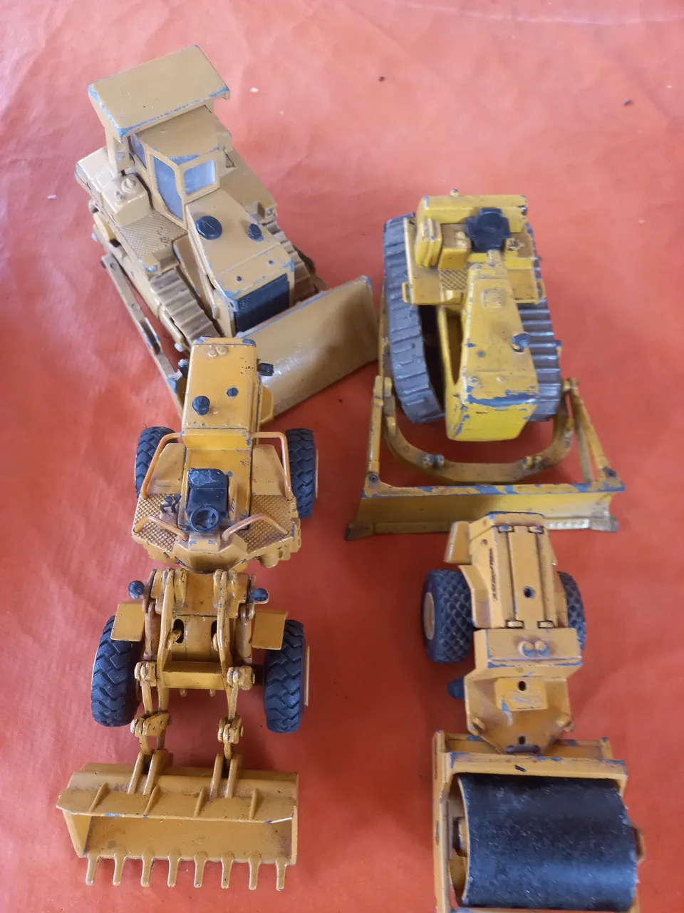 Miniaturas de Máquinas de Construção Civil