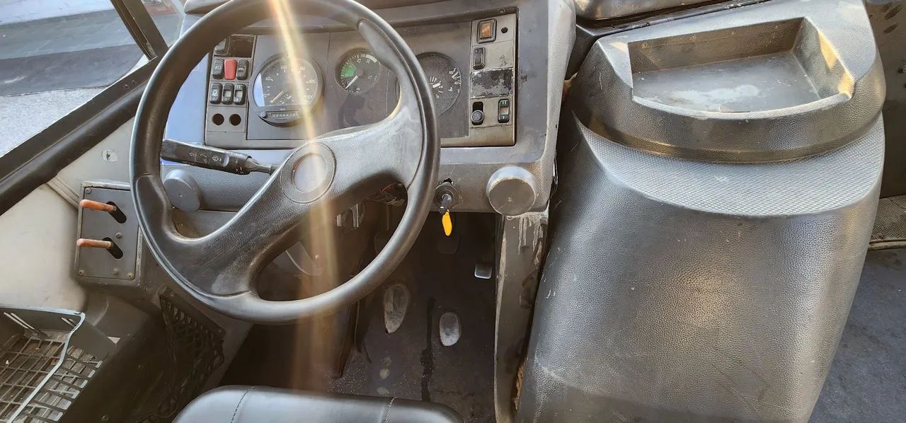 Micro onibus mercedes benz 2007 - Foto 5